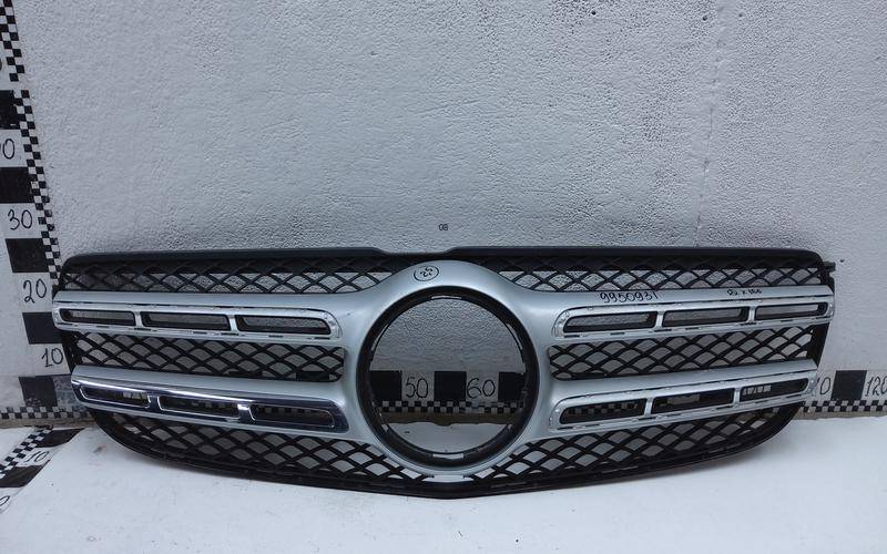 Решетка радиатора