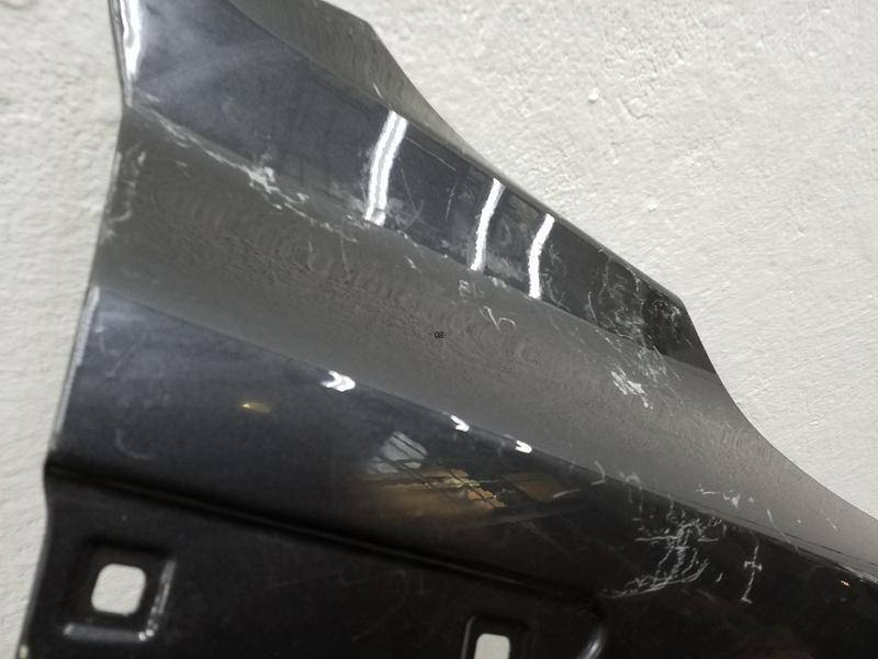 Крыло переднее правое