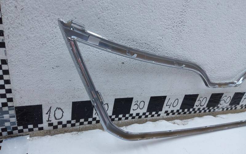 Накладка на решетку радиатора