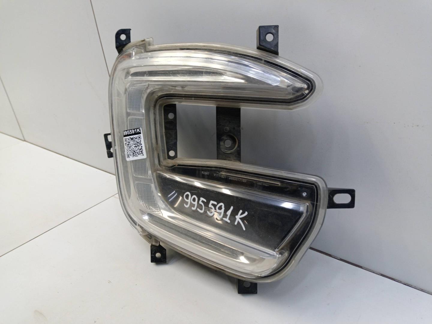 Фара дневного света правая (ходовые огни)