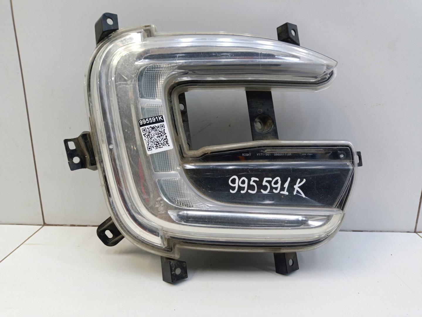 Фара дневного света правая (ходовые огни)