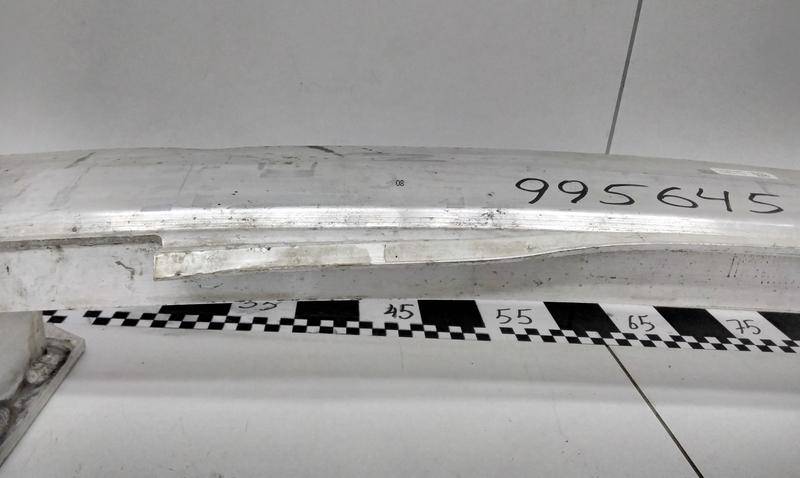 Усилитель заднего бампера