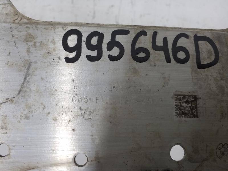 Усилитель переднего бампера