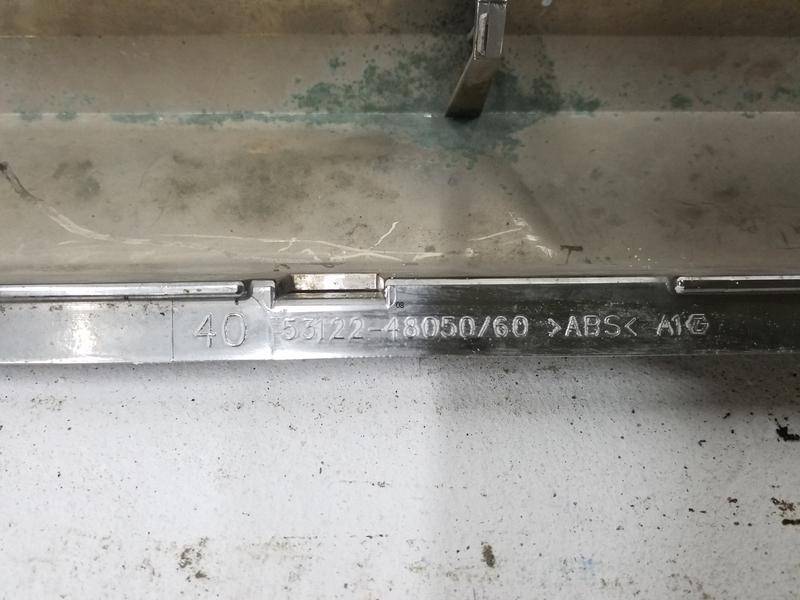 Накладка переднего бампера