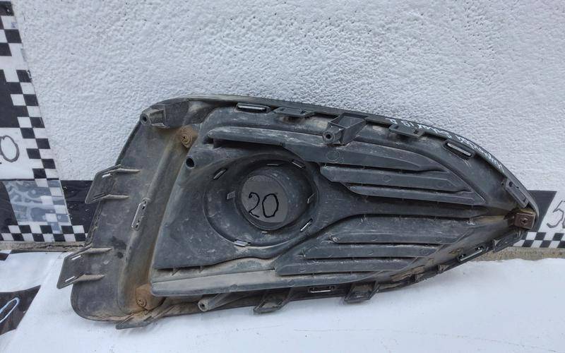 Накладка переднего бампера левая