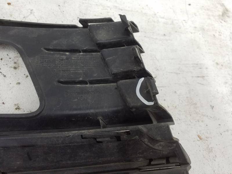 Накладка переднего бампера левая