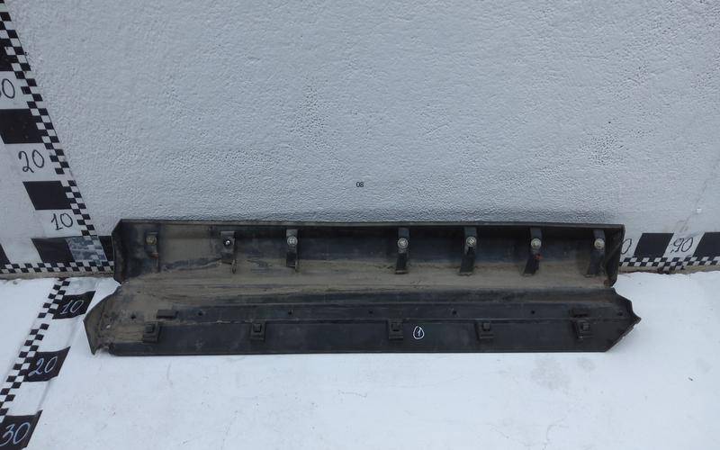 Накладка двери задней левой