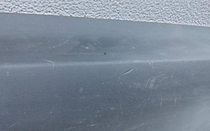 Накладка двери передней левой