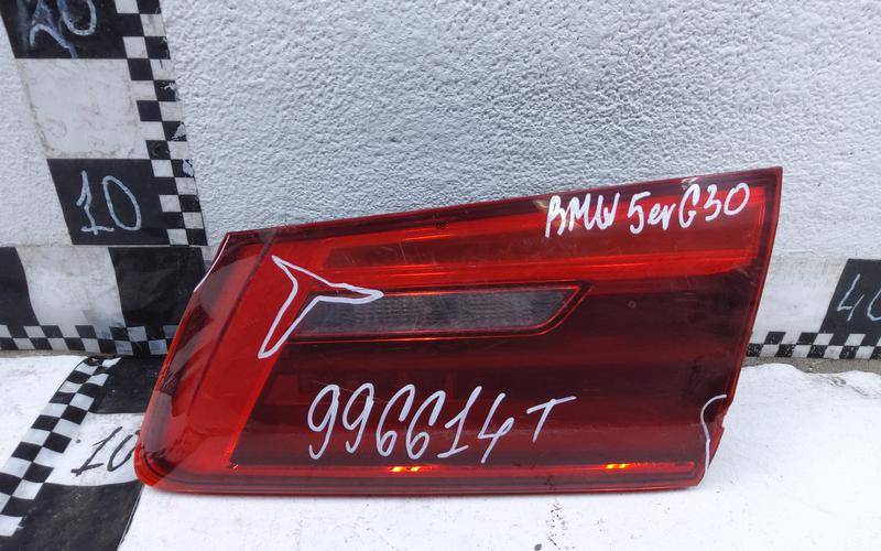 Фонарь задний внутренний правый