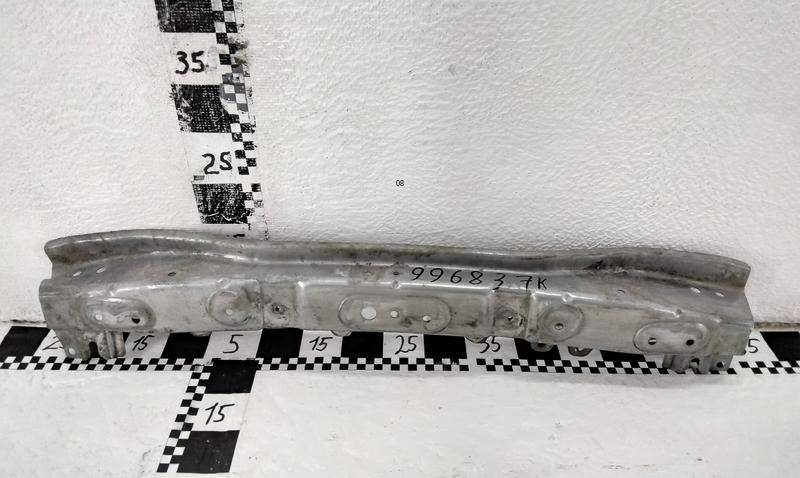 Усилитель переднего бампера