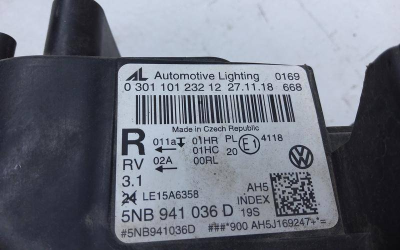 Фара правая