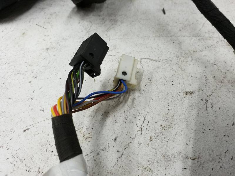 Зеркало левое электрическое