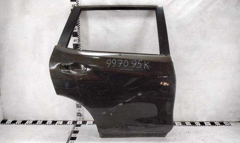 Дверь задняя правая