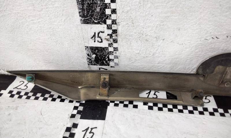 Накладка крышки багажника