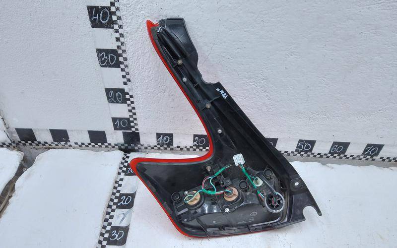 Фонарь задний правый