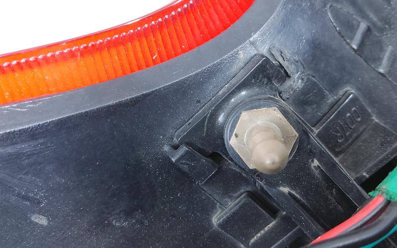 Фонарь задний правый