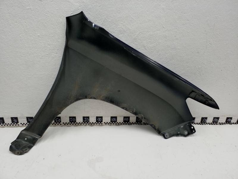 Крыло переднее левое