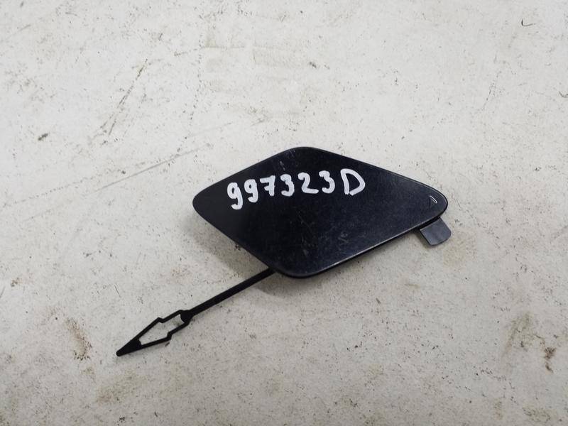 Заглушка буксировочного крюка