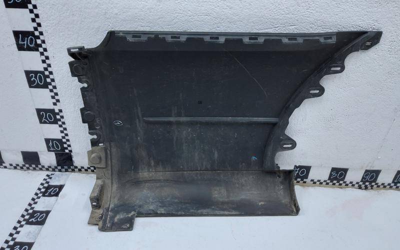 Накладка заднего крыла левого