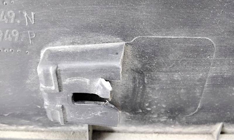 Накладка двери задней левой