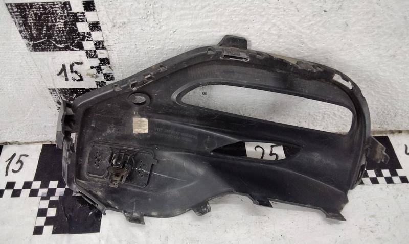 Накладка переднего бампера правая