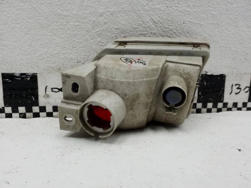 Фонарь задний в бампер правый