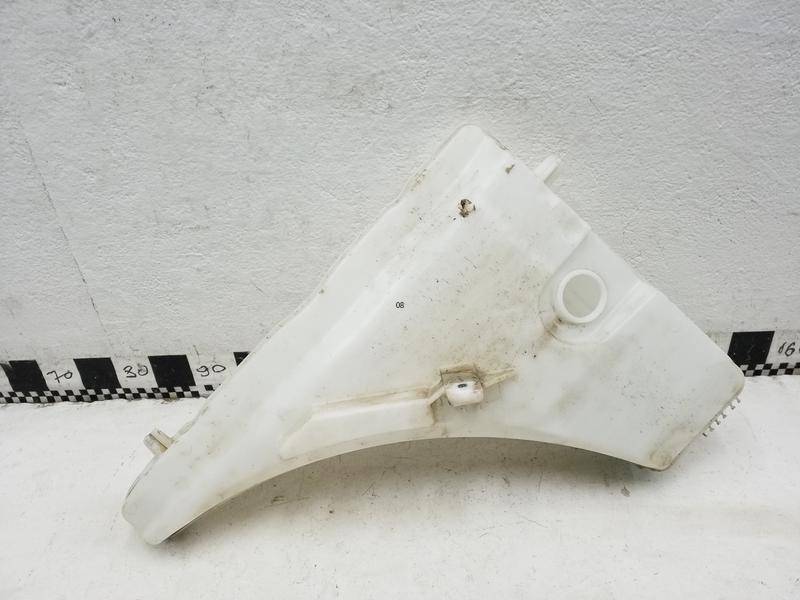 Бачок омывателя лобового стекла