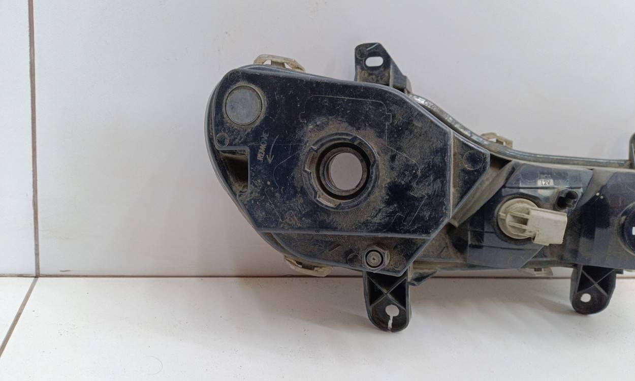 Фара противотуманная левая