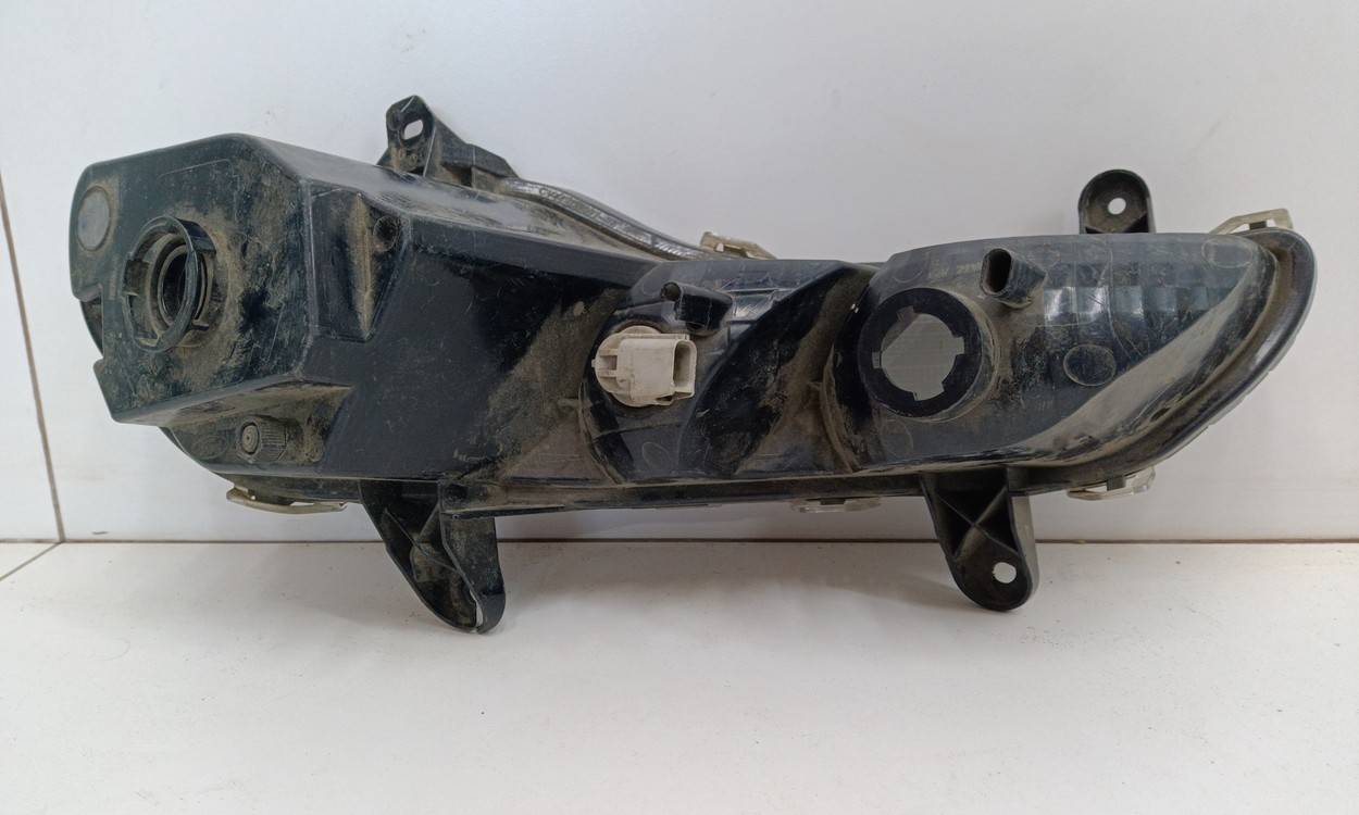 Фара противотуманная левая