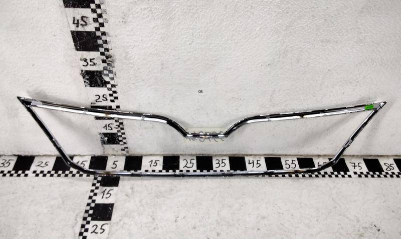 Накладка на решетку радиатора