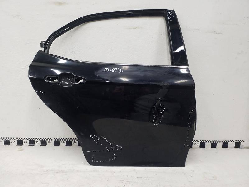 Дверь задняя правая