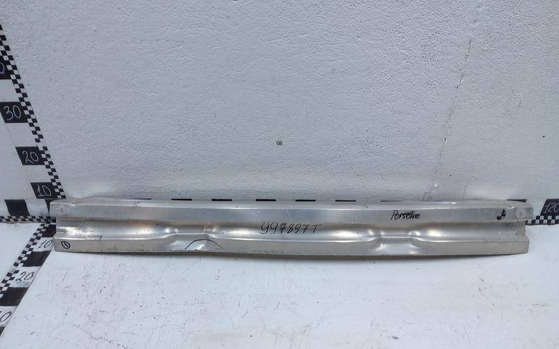 Усилитель заднего бампера