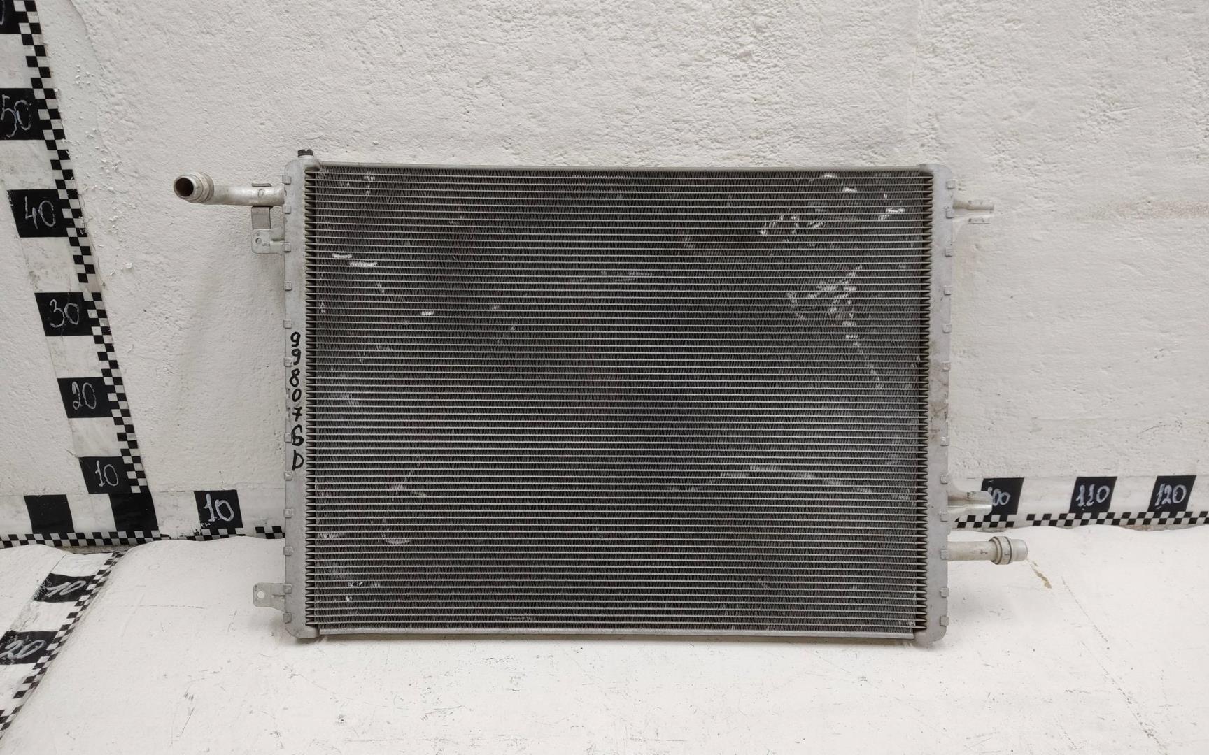 Радиатор охлаждения двигателя дополнительный