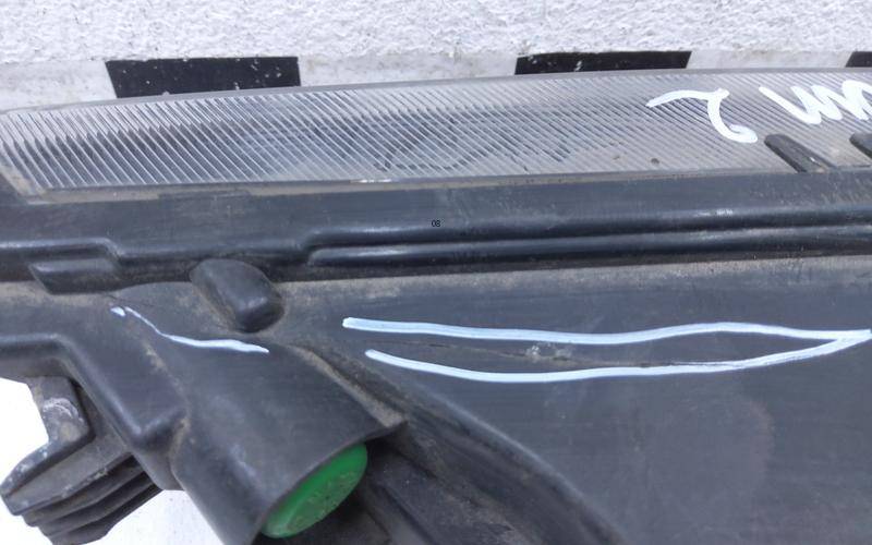 Фара противотуманная правая