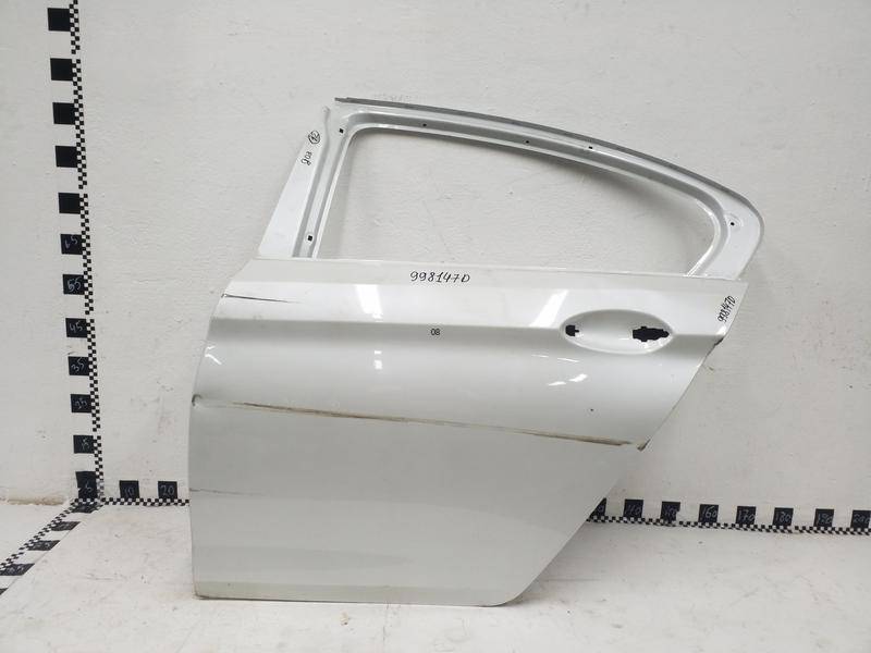 Дверь задняя левая