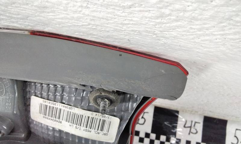 Фонарь задний внутренний левый