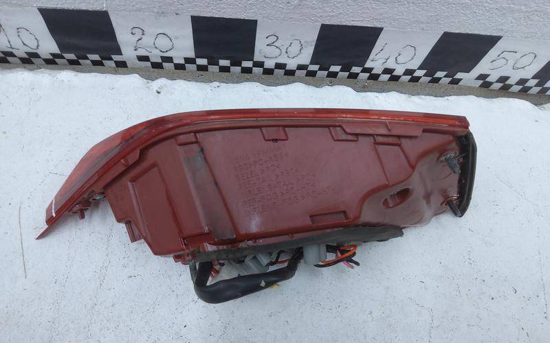 Фонарь задний внутренний правый