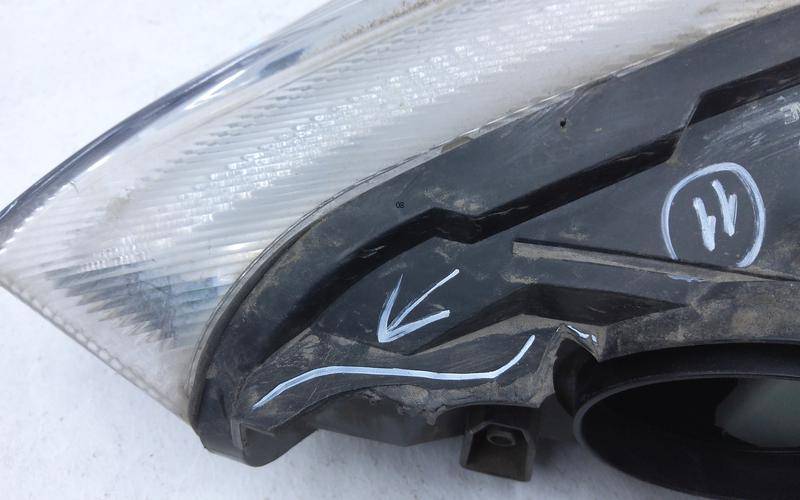 Фара правая