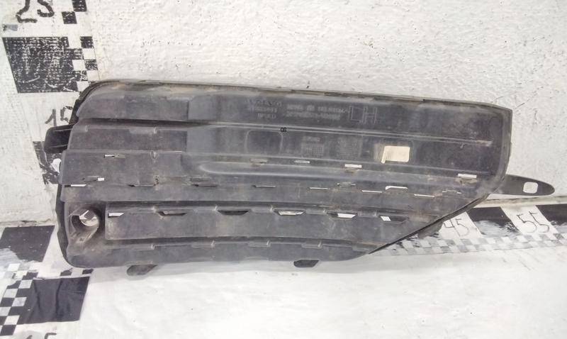 Накладка переднего бампера левая