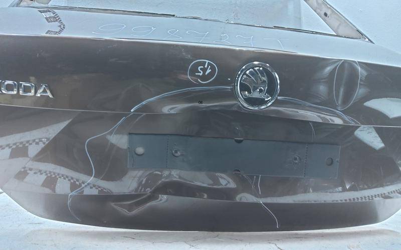 Крышка багажника