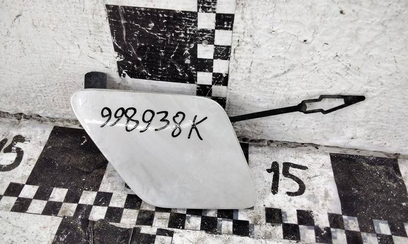 Заглушка буксировочного крюка