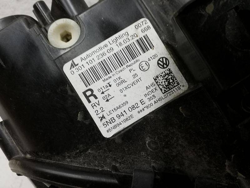 Фара правая