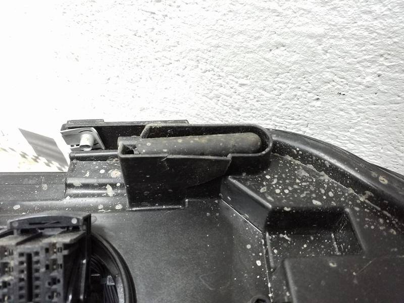 Фара правая