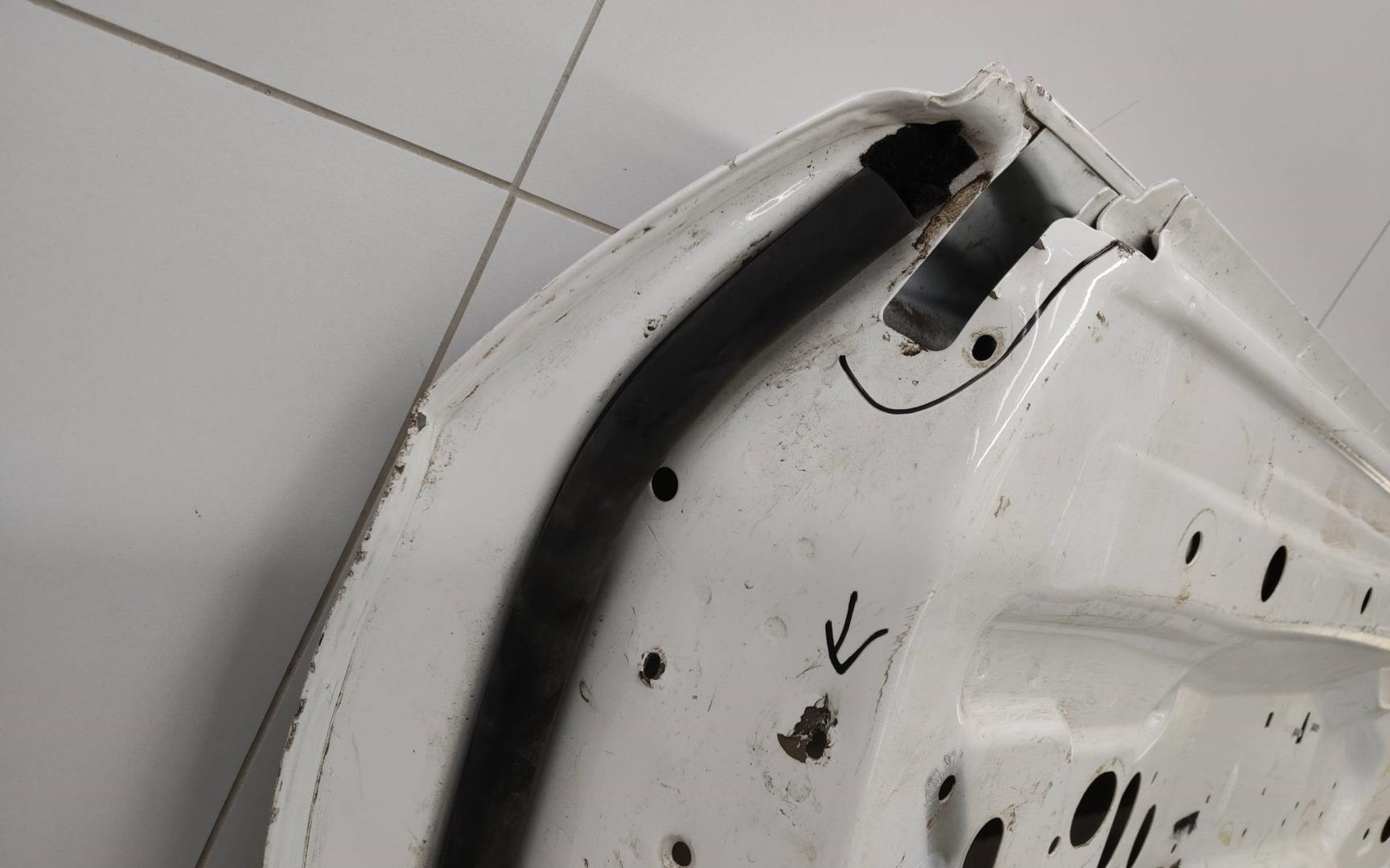 Дверь передняя левая