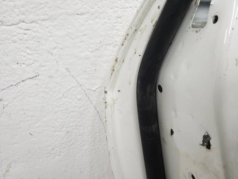 Дверь передняя левая