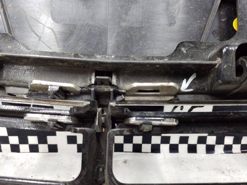 Решетка радиатора