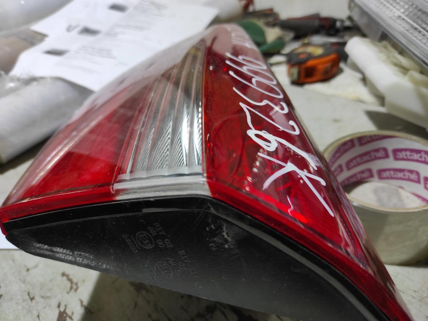 Фонарь задний внутренний правый