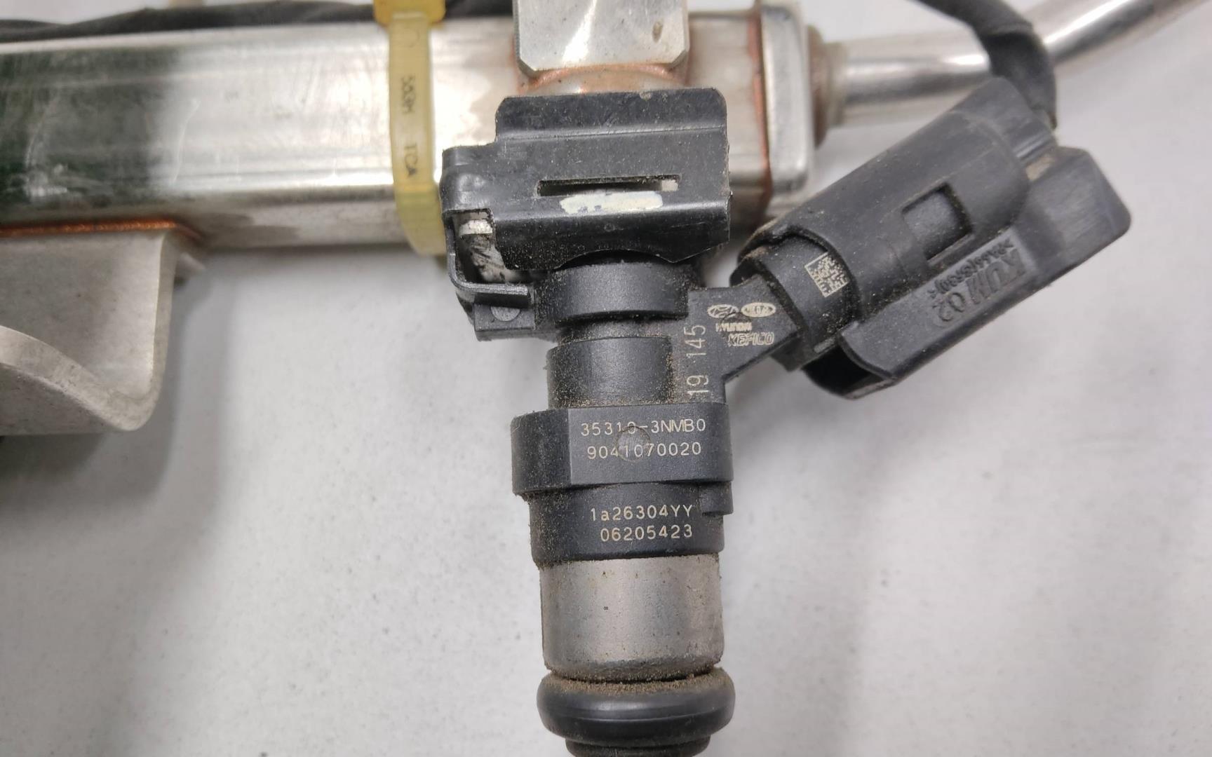 Рейка топливная (рампа)