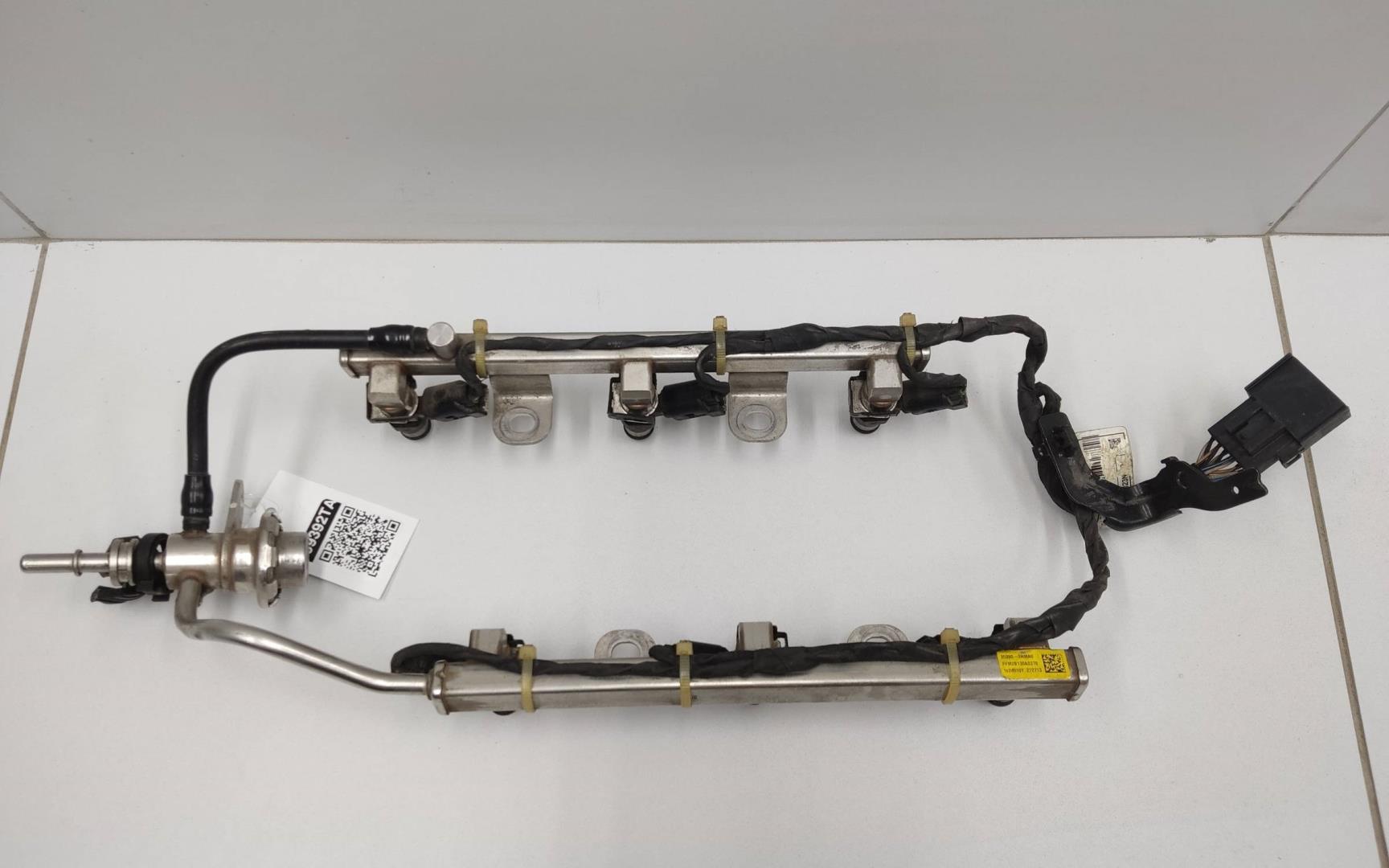 Рейка топливная (рампа)