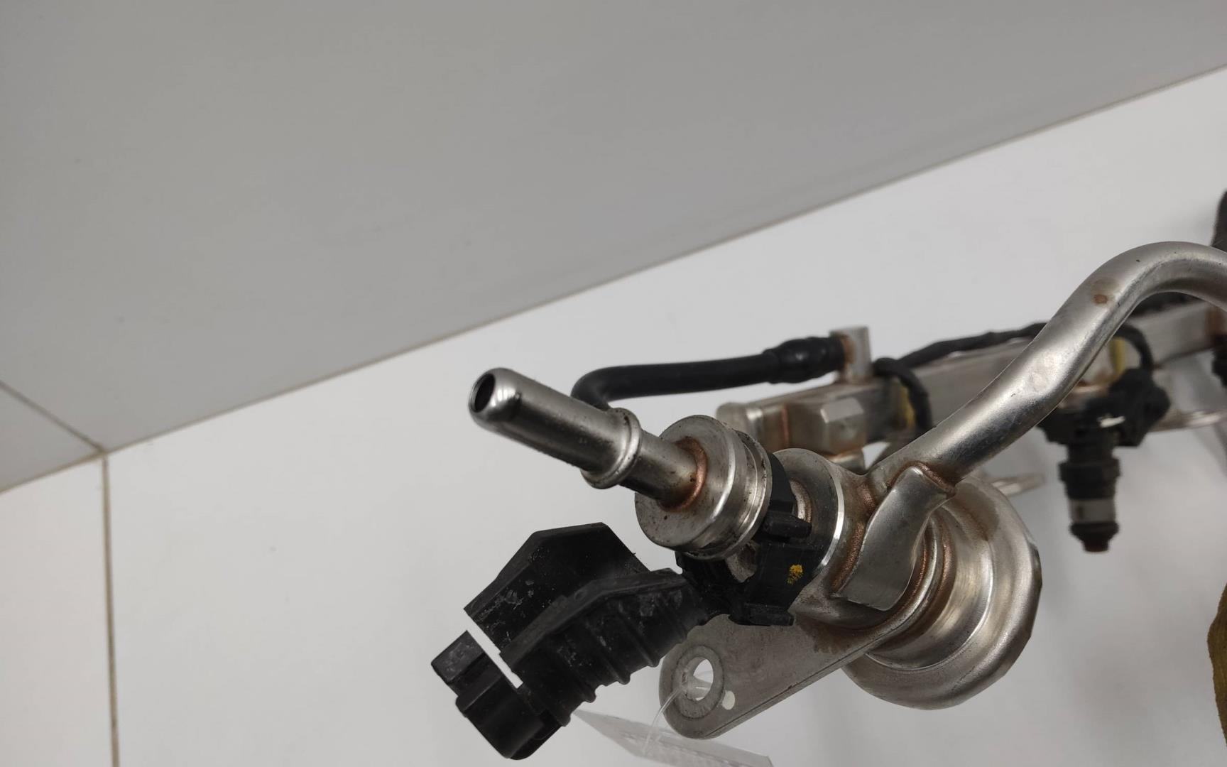 Рейка топливная (рампа)